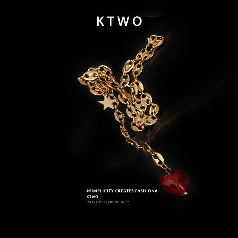 Retro Love Pendant Necklace In Gold